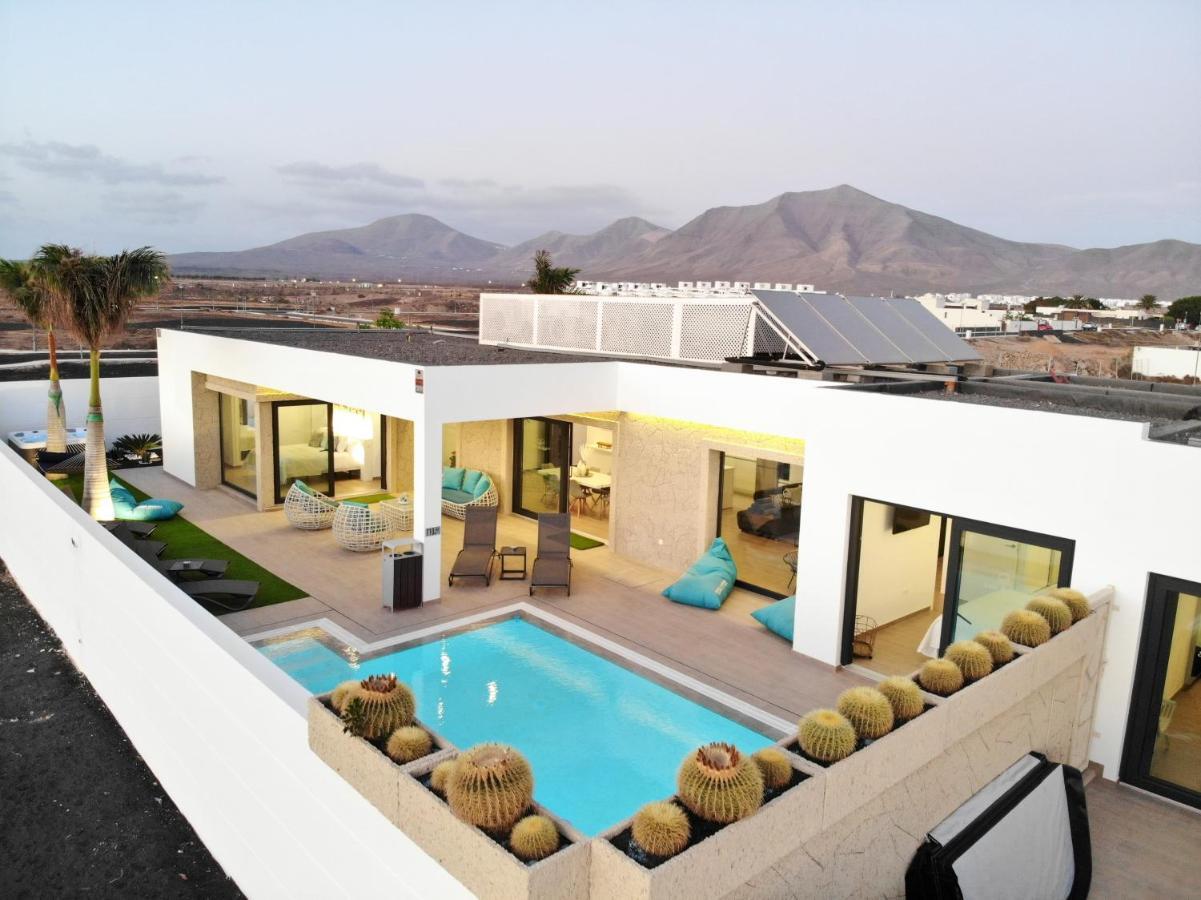 Sea Breeze Villas Lapa And Claca Плайя-Бланка Екстер'єр фото